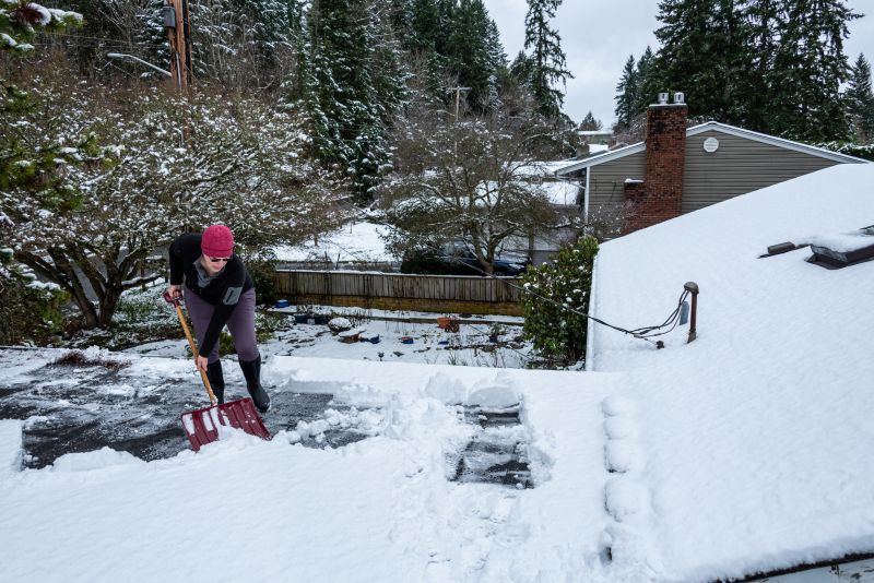 Seasonal Roofing Discounts